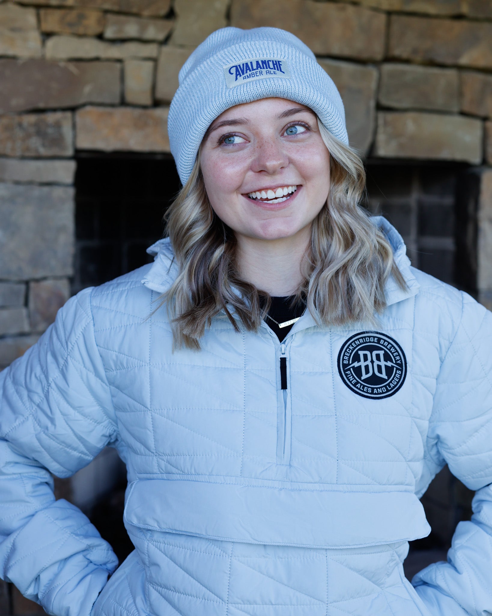 Load image into Gallery viewer, White Quilted Pullover