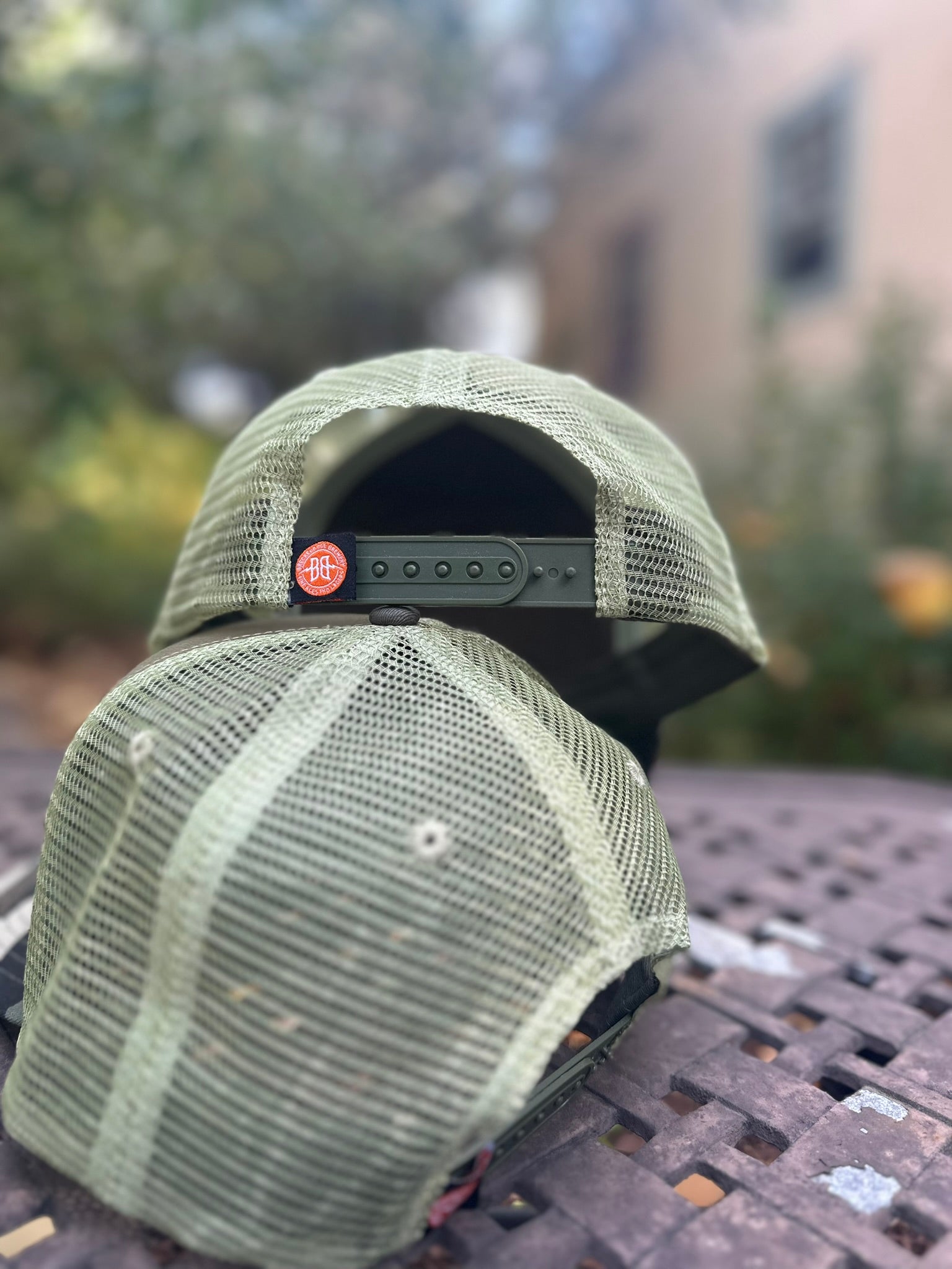 Load image into Gallery viewer, Shade 6 Panel Camo Hat
